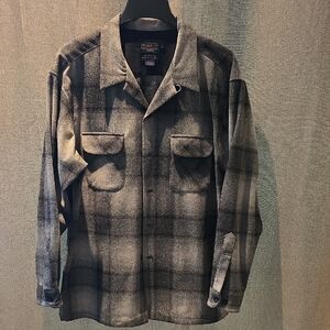 Pendleton Men's Black and Gray Plaid Shirt Jacket
